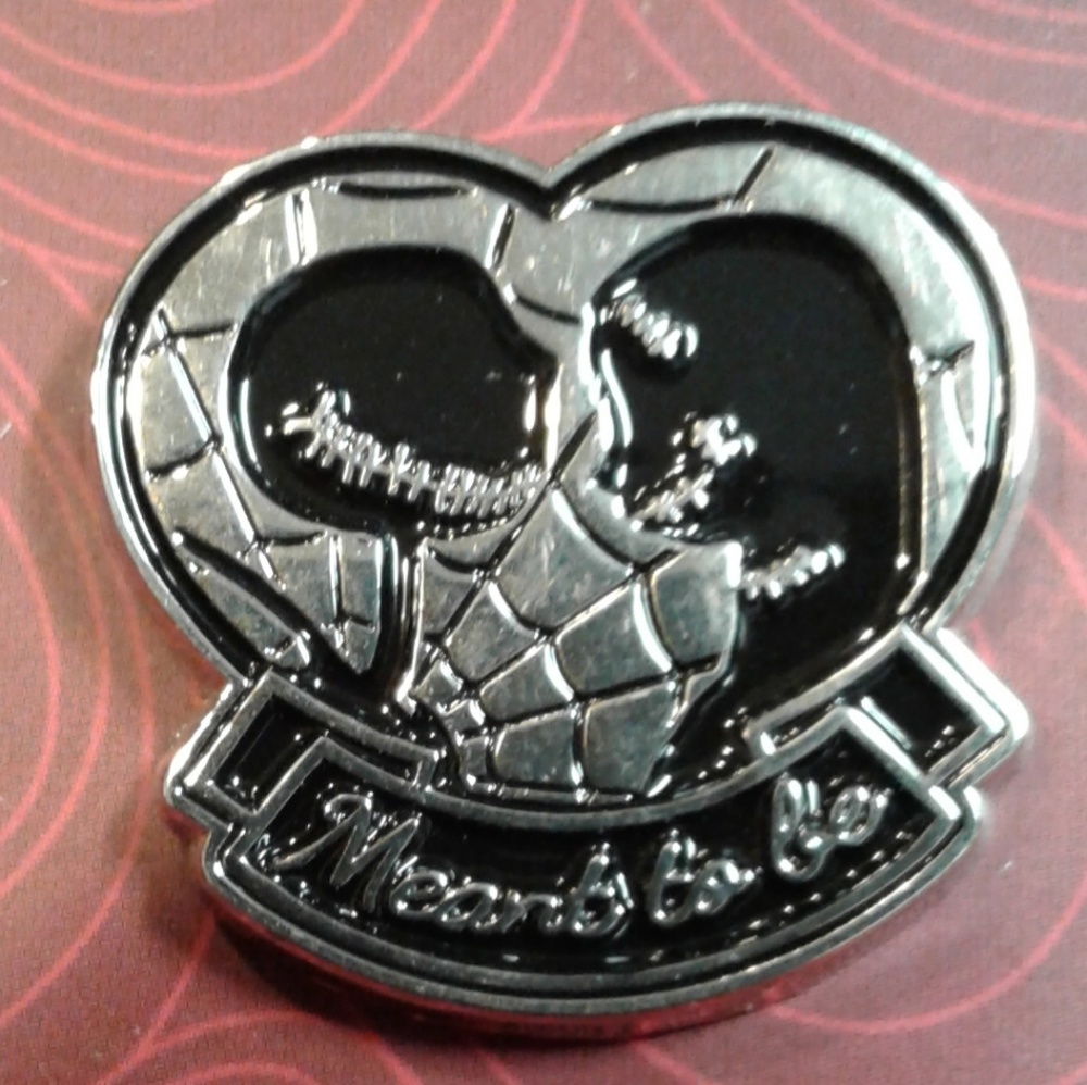 Nightmare Before Christmas 3 Pin Set, NEW, Disney - Picture 2 of 2